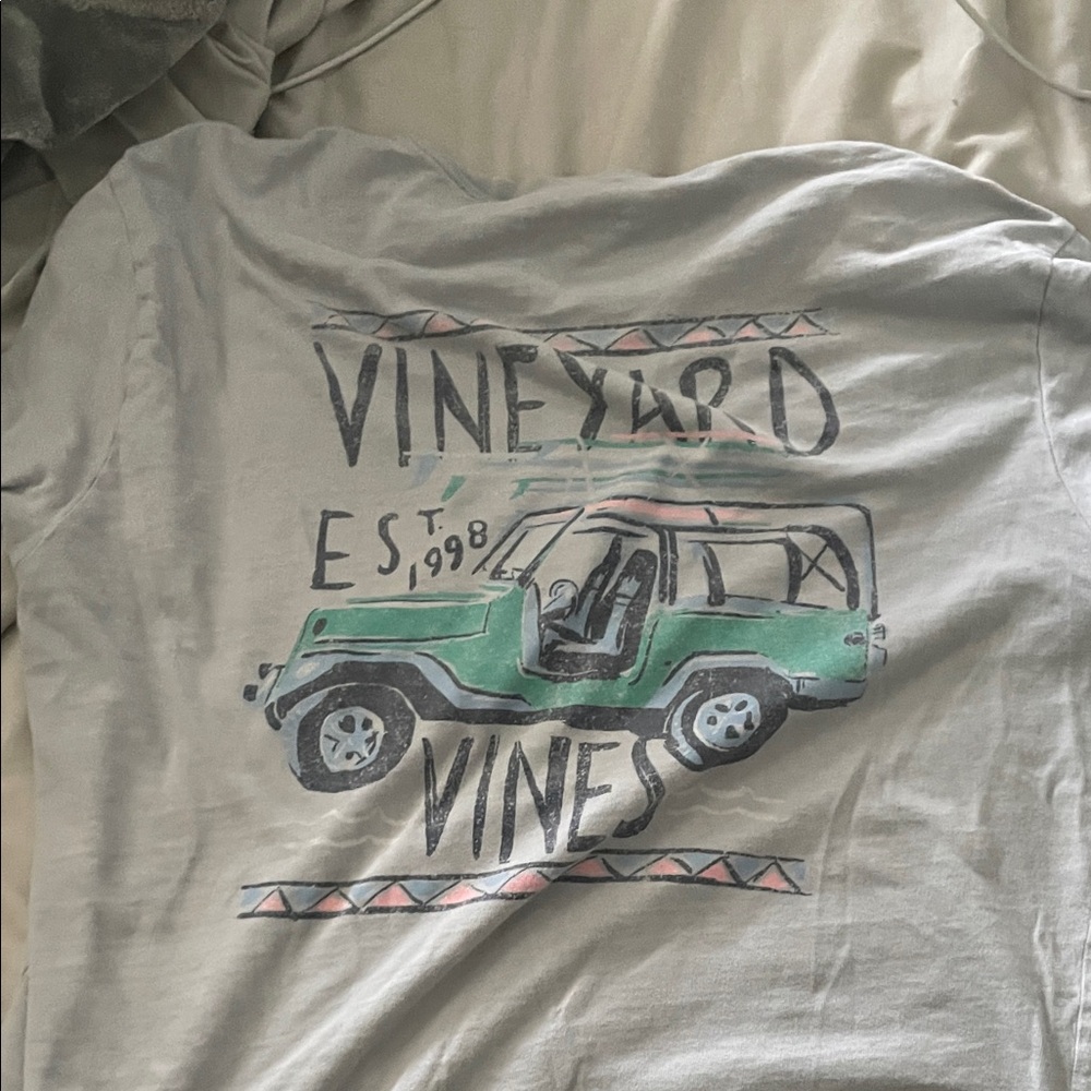 Vineyard Vines Gray and Green Jeep Tee